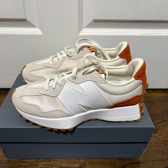 New Balance Cream and Orange Sneakers - Picture 2 of 9